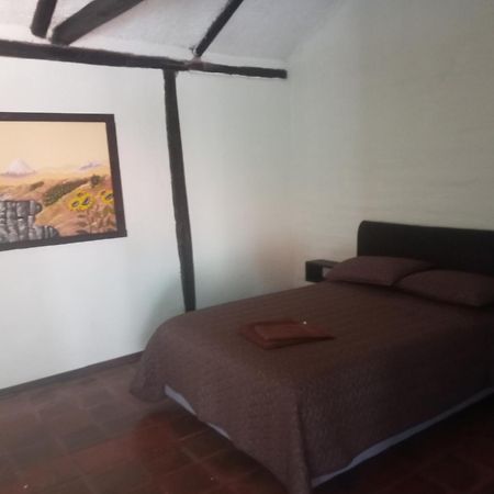Quinta Los Eucaliptos Hotel Quito Exterior photo
